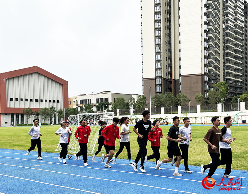 �˶�Ա���ڴ�����˶������������������� ŷ������