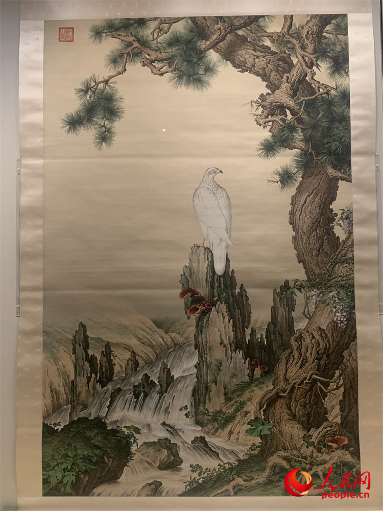 嵩献英芝图轴（清 郎世宁）。人民网记者 韦衍行摄