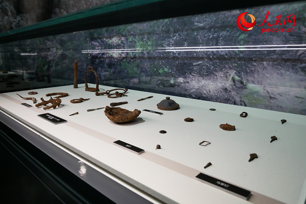 展览展出文物。人民网记者 韦衍行摄