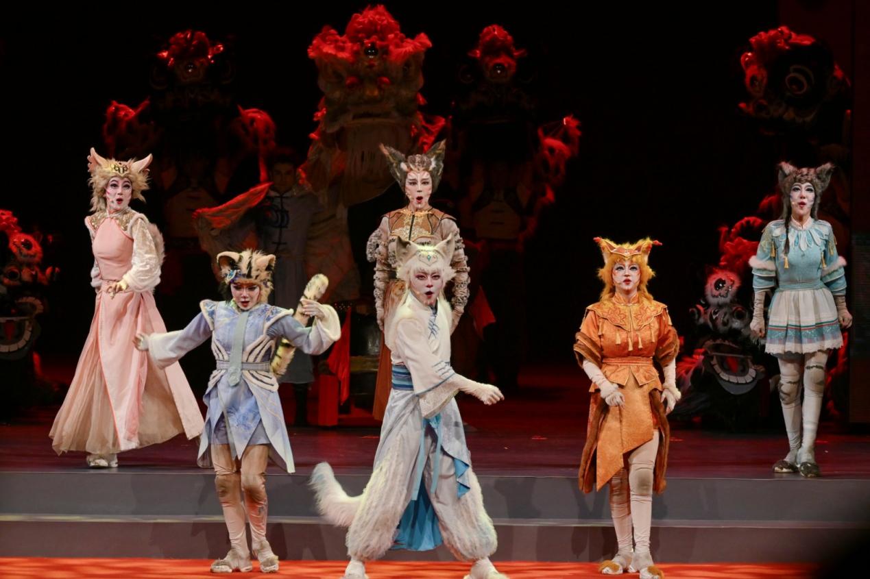 《猫神在故宫》演出照。主办方供图