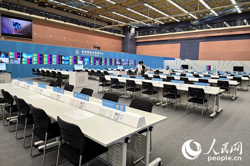 记者工作大厅。