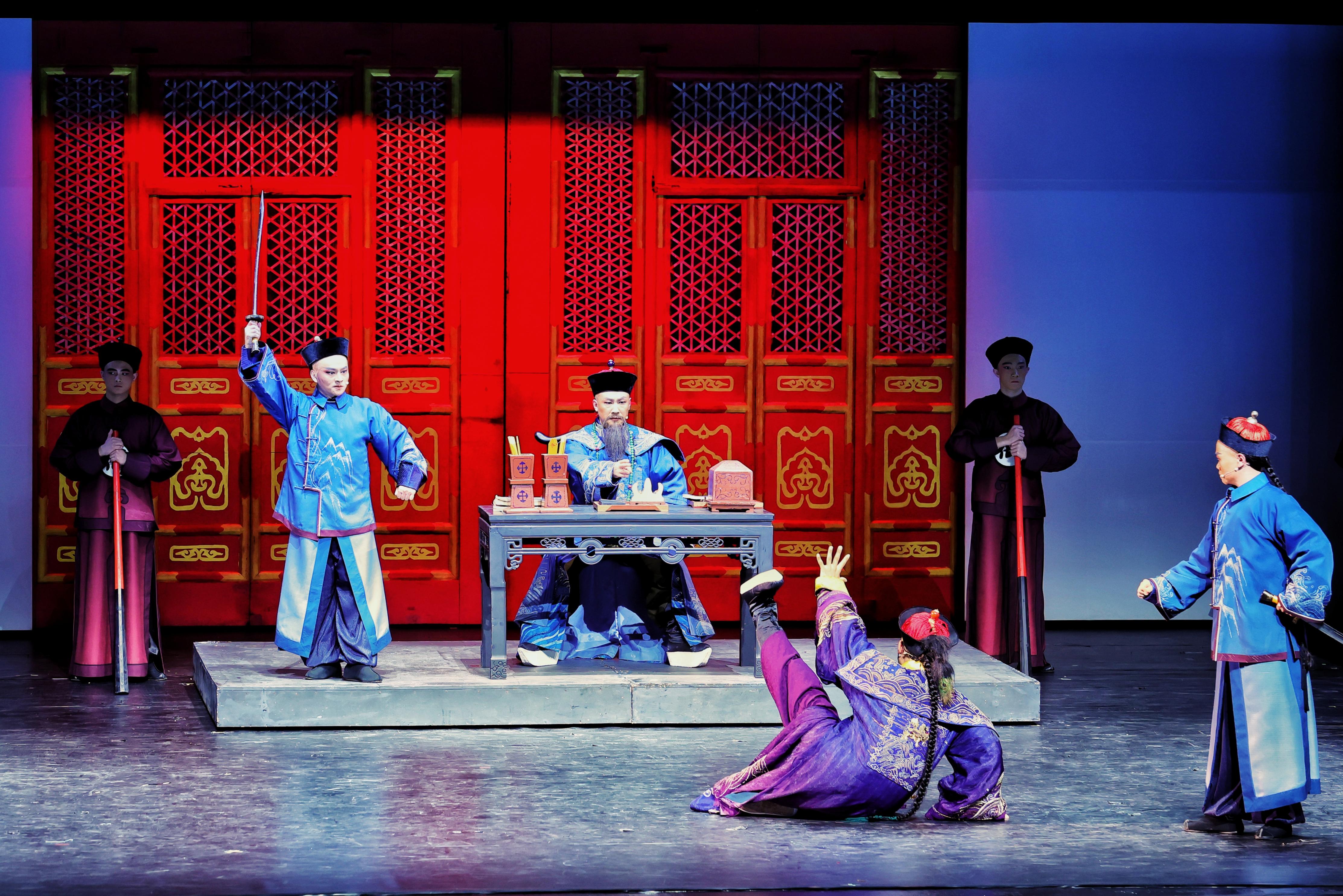 昆剧《监察御史徐定超》剧照。陈翔/摄