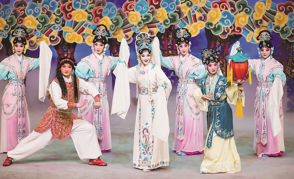 京剧《宝莲灯》剧照 国家京剧院供图