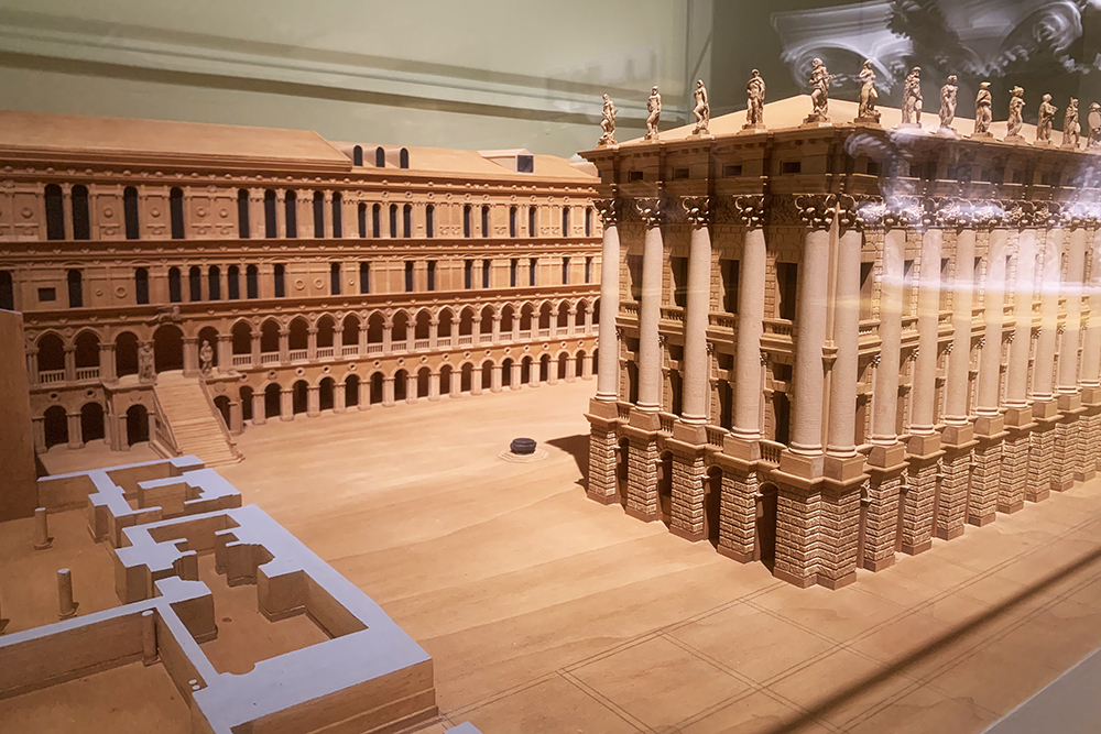 展览现场。人民网记者 韦衍行摄