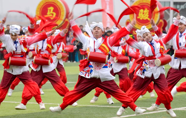 宁夏：社火欢腾闹新春