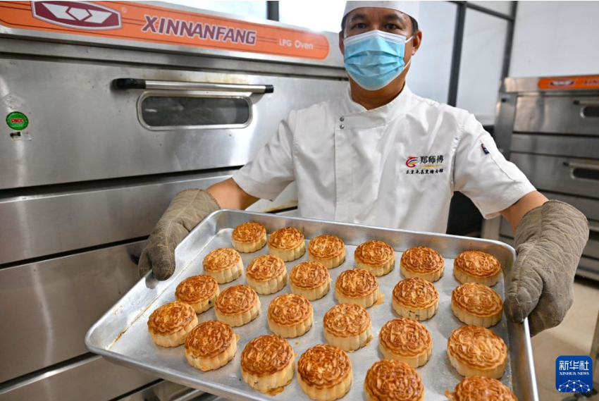 海南屯昌：特色月饼助农增收